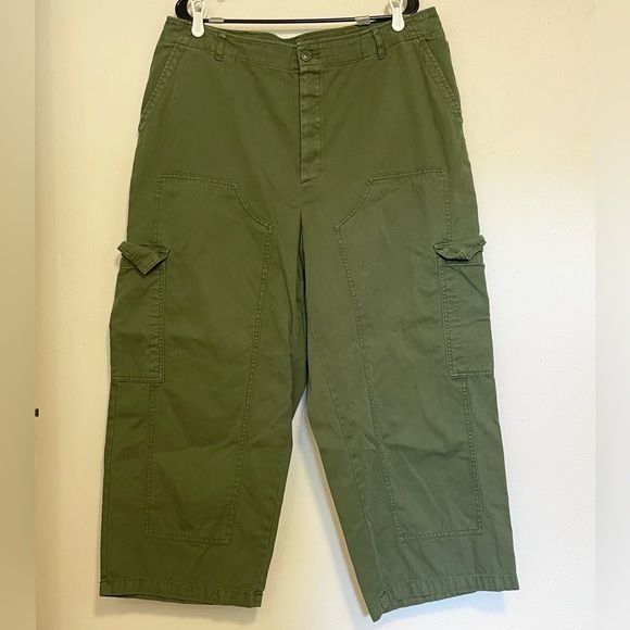 Universal Thread Cropped Wide Leg Cargo Pants - Picture 3 of 7